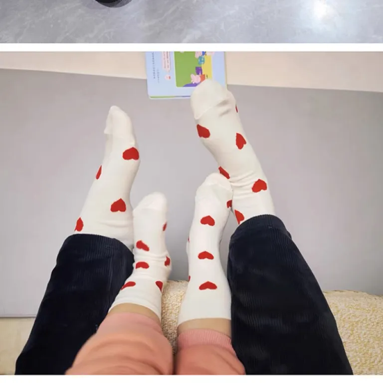 جوراب بچگانه HappySocks طرح کارتونی ساق متوسط مدل هایپی مناسب دختر و پسر برای استفاده بیرون از منزل طرح بامزه عمده و خانوادگی