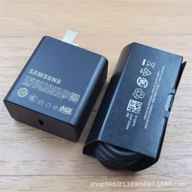 شارژر اورجینال سامسونگ s24ultra با فناوری سوپر فست شارژ و کابل تایپ سی 45W از جنس نیترید گالیوم S25S23 5A