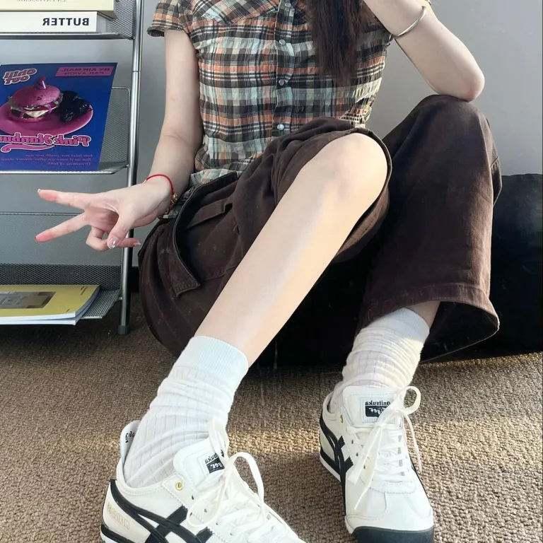 کفش راحتی اسپرت کلاسیک Onitsuka Tiger MEXICO66 مناسب پیادهروی و استفاده روزمره، شیک و همهپسند مدل آگانو