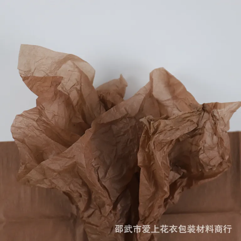 کاغذ کپی گل‌آرایی سفید برفی مدل اینس برای آستر دسته گل، مواد بسته‌بندی گل، کاغذ بسته‌بندی میوه و هدیه