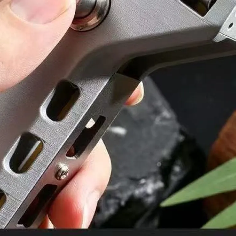 فلاخن تیراندازی خودکار با بارگذاری خودکار، بدنه CNC فوق‌سخت، مناسب بزرگسالان، برای تیراندازی در فضای باز و مسابقات، با دقت بالا
