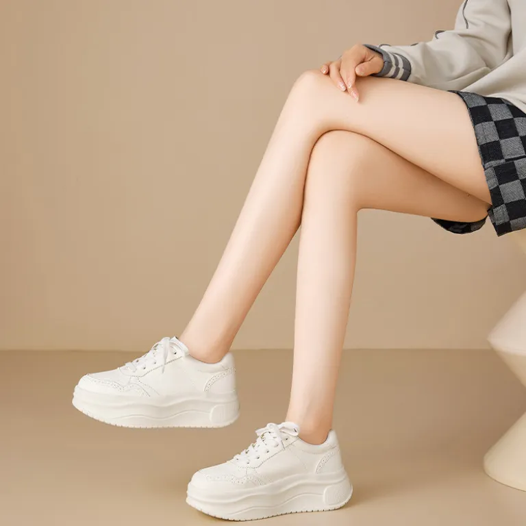 کفش سفید راحتی هاسن 7cm چرم طبیعی رویه ضخیم پاشنهبلند دانشجویی پایه