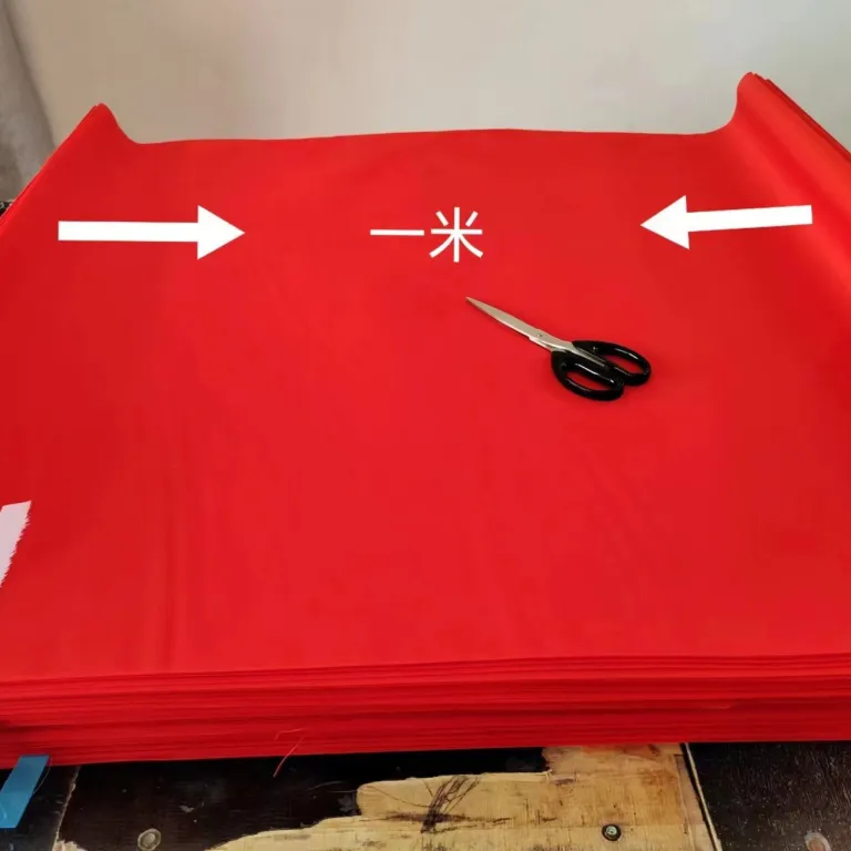 پارچه پلی‌استر عروسی عرضه مستقیم کارخانه 88cm عرض صورتی قرمز آبی آبی آسمانی سفید شده پارچه الیاف مصنوعی پارچه عزا مراسم عروسی