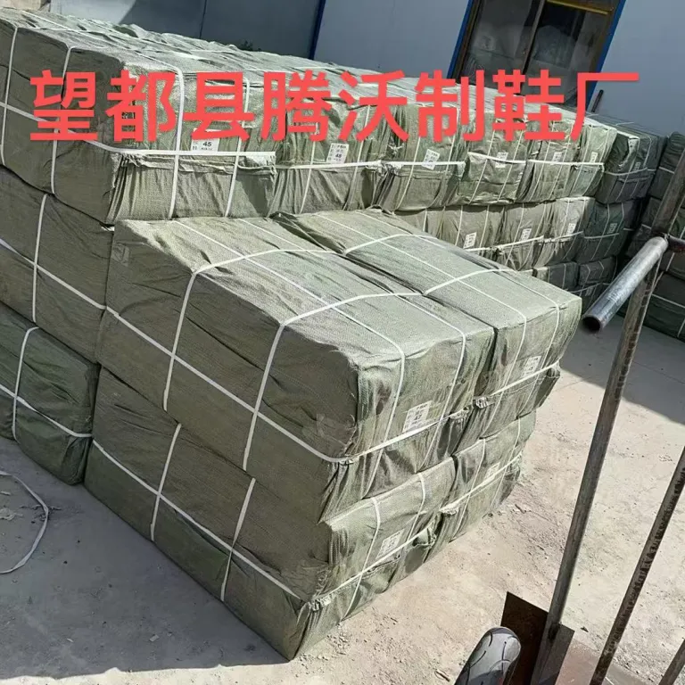 کفش کوهنوردی مردانه جدید راحت، کفش ورزشی چهارفصل، کفش راحتی همه‌کاره تک‌پوش و نخی، کفش مردانه مناسب فروش برون‌مرزی