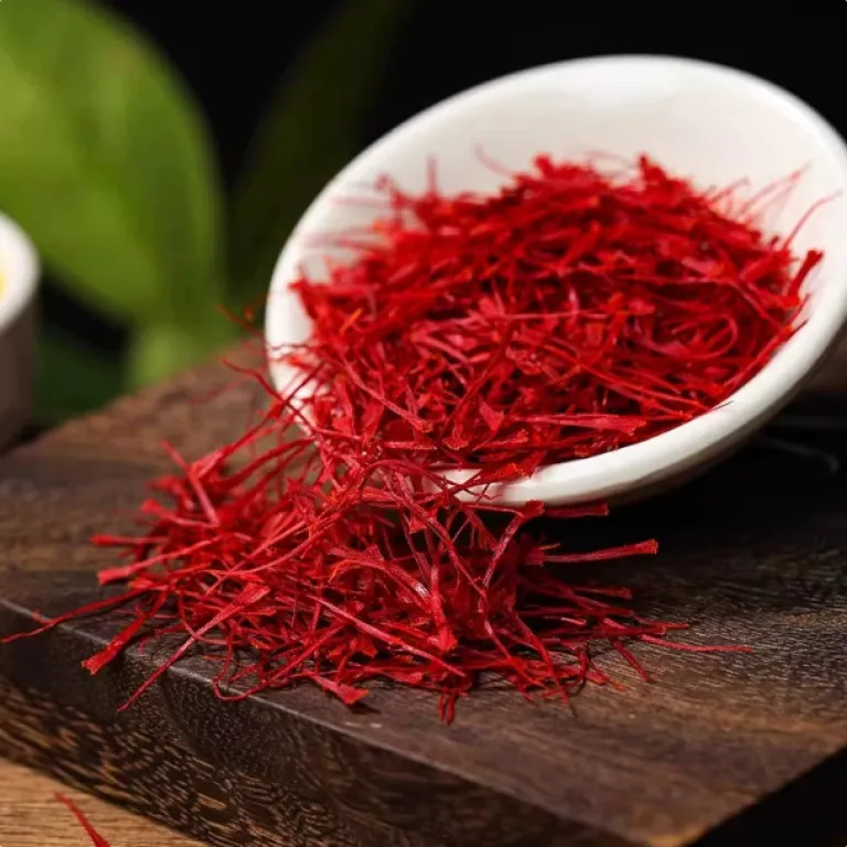 زعفران اصل 26 برداشت تازه، گلبرگ‌های درجه یک تبت، مناسب دم‌کردن و چای، گیاه دارویی برای سلامتی