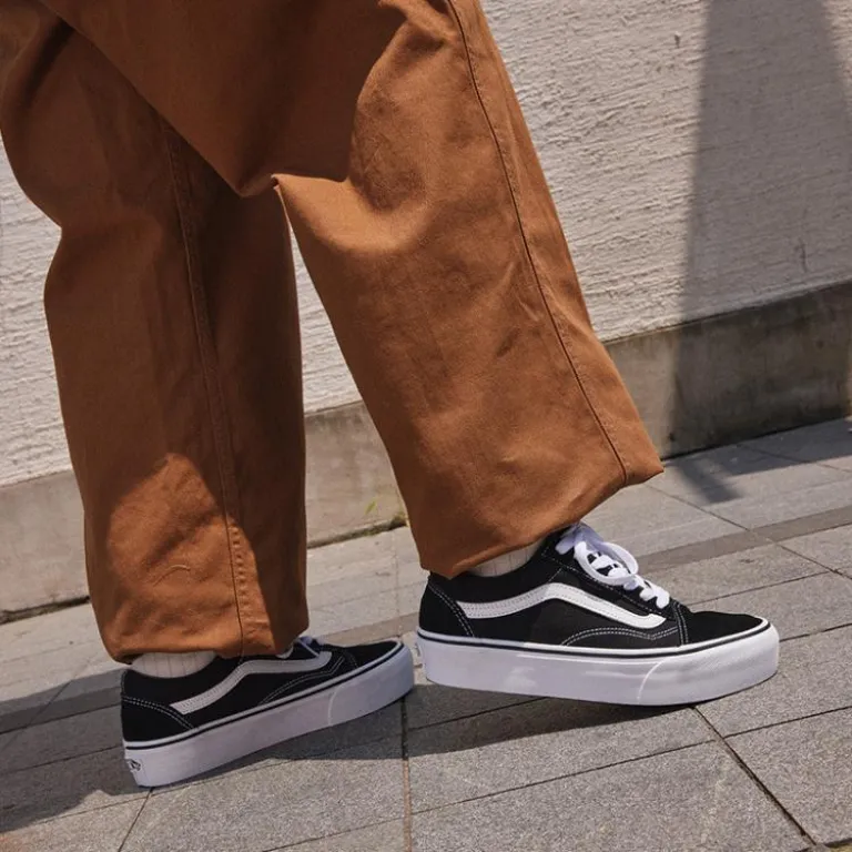 کفش اسکیت زنانه و مردانه VANS Old Skool Platform مشکی با کفی ضخیم