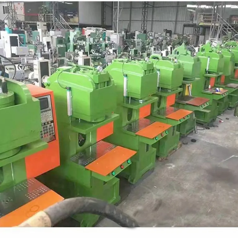فروش دستگاه تزریق پلاستیک دست دوم Donghua 380 تن، دستگاه قالب‌گیری اصلی 1500 گرم
