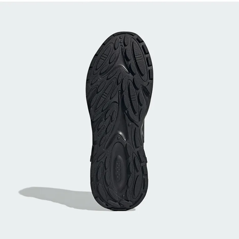 کفش ورزشی پاییزه adidas زنانه و مردانه، سبک، راحت و همه‌کاره