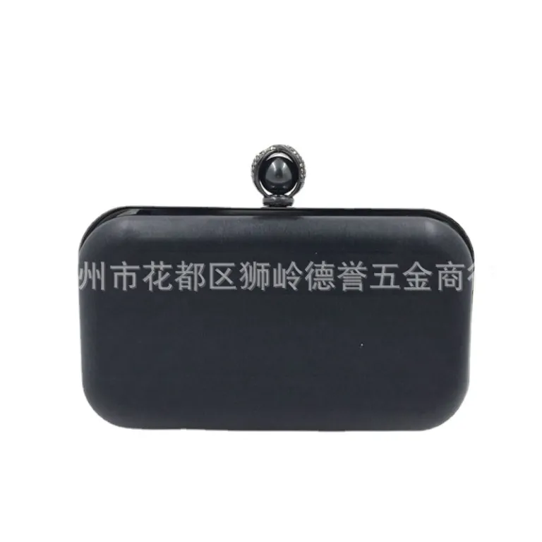 18*10.5cm کیف دستی شب با قاب فلزی مرواریدی مربعی شکل و یراق آلات کیف
