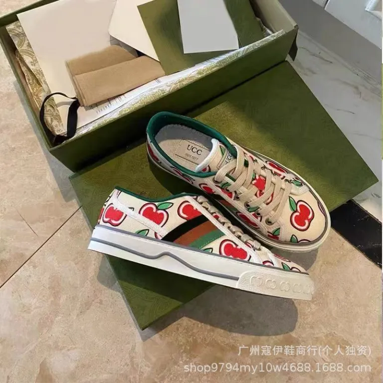 G1977 کفش کتانی طرحدار زنانه 2023 مدل بهاره نازک با گلدوزی وینتیج، مناسب برای زوجها، تخت و راحتی، اسپرت