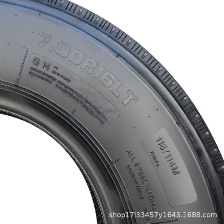 لاستیک چاویانگ 700R16 تمامسیمی 14 لایه باربری مقاوم در برابر سایش برای کامیون و اتوبوس 700-16 AZ630