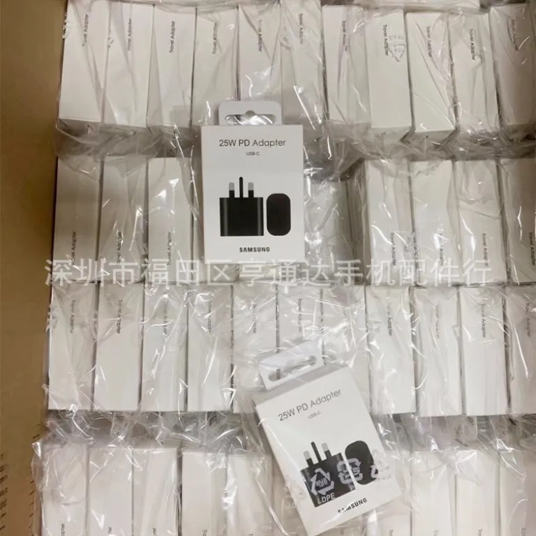 شارژر اورجینال 25w با دوشاخه بریتانیایی مناسب سامسونگ note10 S20 s21 تایپ سی 25w شارژ سریع