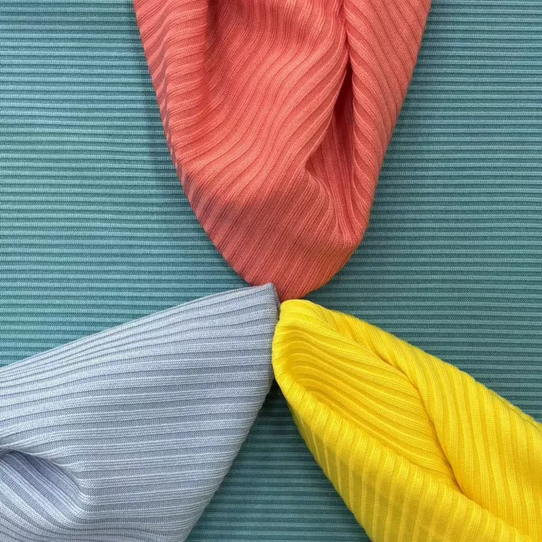پارچه کشباف آجدار پلیاستر-اسپندکس 4*3 آماده 210g پارچه آجدار با کشسانی بالا برای تاپ، زیرپوش و تیشرت