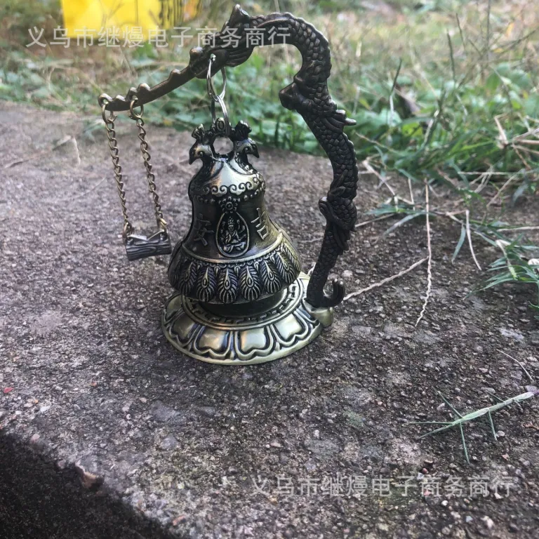 زنگ تزئینی برنزی آنتیک راهب در حال نواختن زنگ، زنگ با نقش اژدها، ققنوس، بودا و ماهی، مجسمه تزئینی، زنگ باستانی کرهای، هدیه