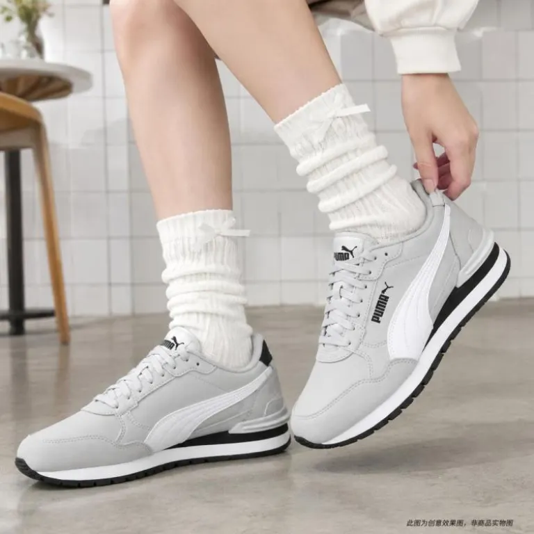 کفش ورزشی زنانه ساق کوتاه PUMA مقاوم در برابر سایش، ساده، شیک و مناسب استفاده روزمره