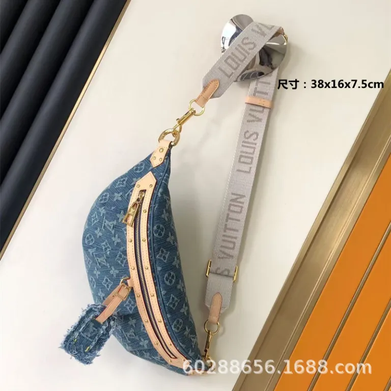عرضه مستقیم کراس‌بوردر 2025 مدل جدید کیف مردانه m lv مشکی بلک‌واریر کیف کمری کیف سینه چرم طبیعی کیف دوشی کج شیک کیف تک‌دوش
