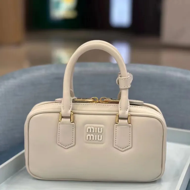 کیف دستی کوچک بوستون بولینگ بالشی مدل جدید miu قابل استفاده به صورت دوشی و کراس بادی
