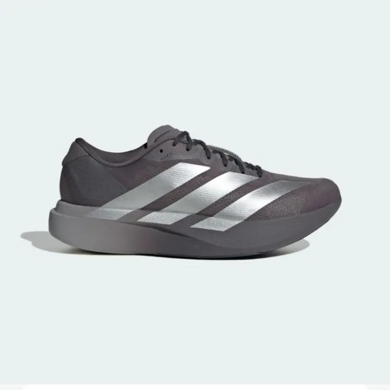 کفش دو ماراتن مسابقهای مردانه آدیداس adizero evo فوق سبک با ضربه‌گیری بالا، کفش سال FNAA