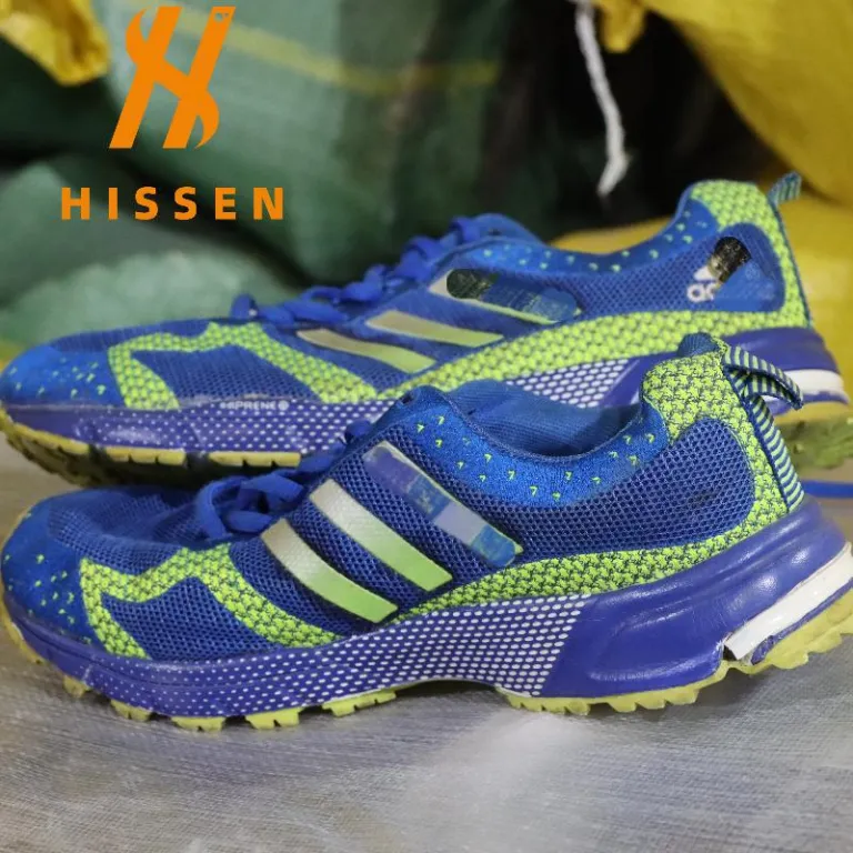 کفش دست دوم صادراتی فوتبال کلمبیا مخصوص مسابقه و تمرین usedtrainingshoes