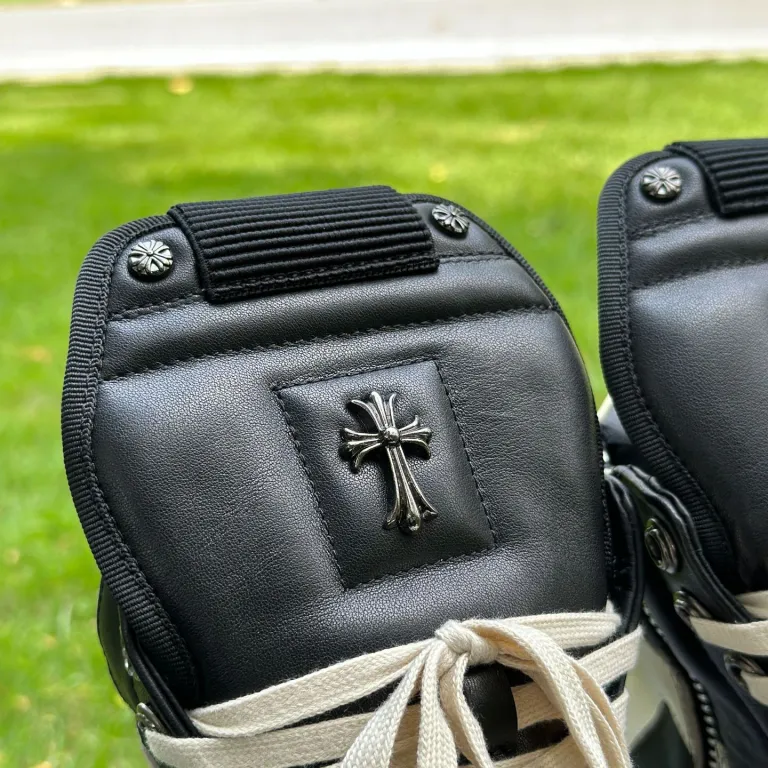 بوت ساق‌بلند چرم طبیعی مشکی طرح مثلث وارونه سایز بزرگ زیره ضخیم مدل Rick Owens