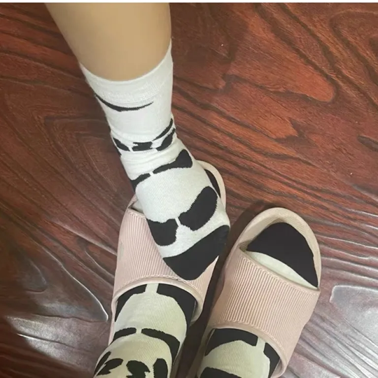 جوراب بچگانه HappySocks طرح کارتونی ساق متوسط مدل هایپی مناسب دختر و پسر برای استفاده بیرون از منزل طرح بامزه عمده و خانوادگی