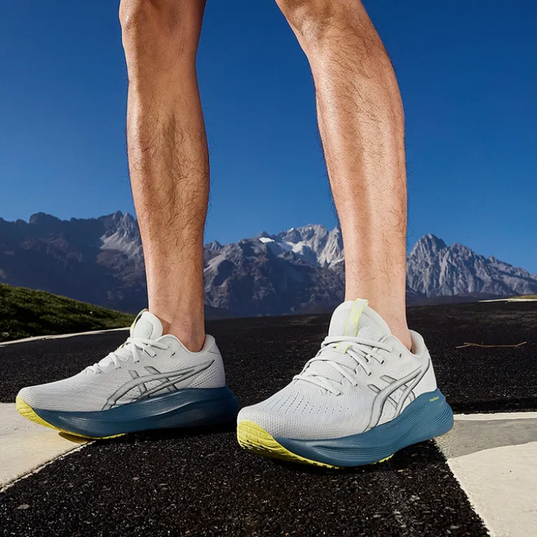 ASICS ASICS آسایش GEL-EXCITE 11 کفش دویدن مردانه با ضربه‌گیری و بازگشت انرژی