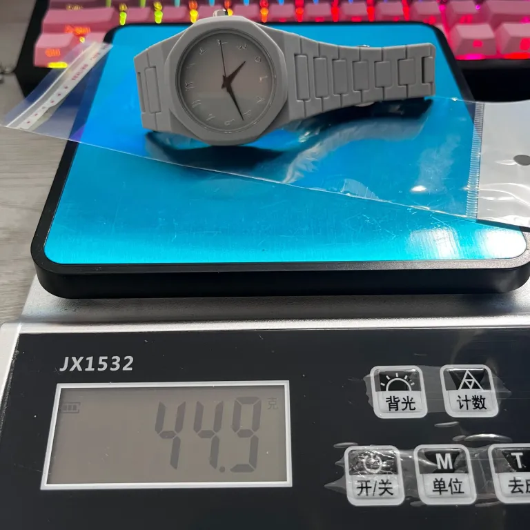 ساعت مچی کوارتز ضدآب مردانه با طراحی لوکس و اعداد عربی، شیک و ساده، مناسب زوج‌ها، پرفروش در آسیای جنوب شرقی