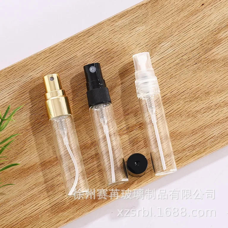 شیشه اسپری عطر ضخیم موجود در انبار کارخانه، مناسب نمونه عطر و پرفیوم قابل حمل، شیشه‌ای لوکس
