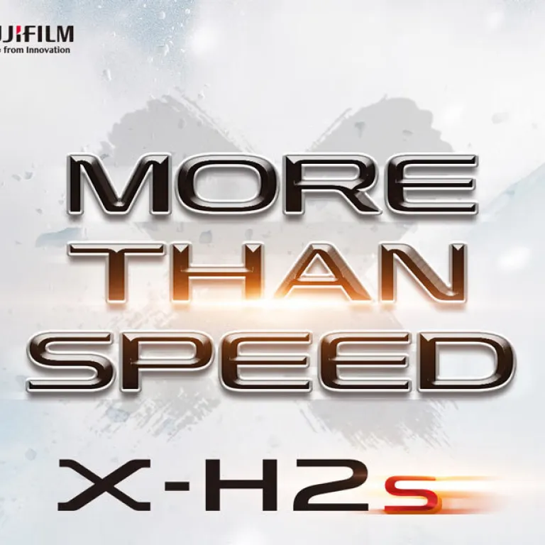 دوربین بدون آینه FUJIFILM X-H2s فیلم‌برداری 6K لرزشگیر پنج‌محوره عکاسی پیاپی پرسرعت xh2s
