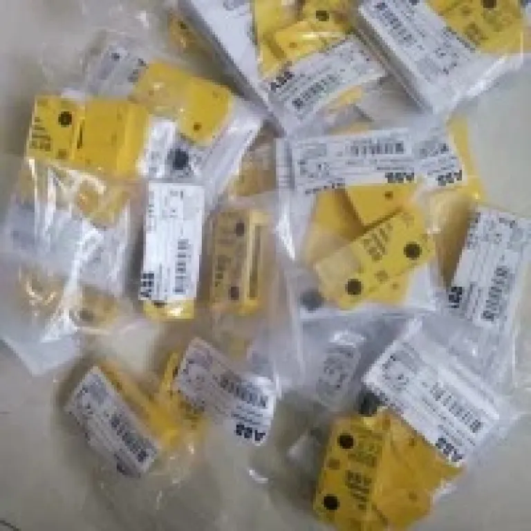 سنسور ABB Eden 2TLA020046R0900 Eva کد یکتا