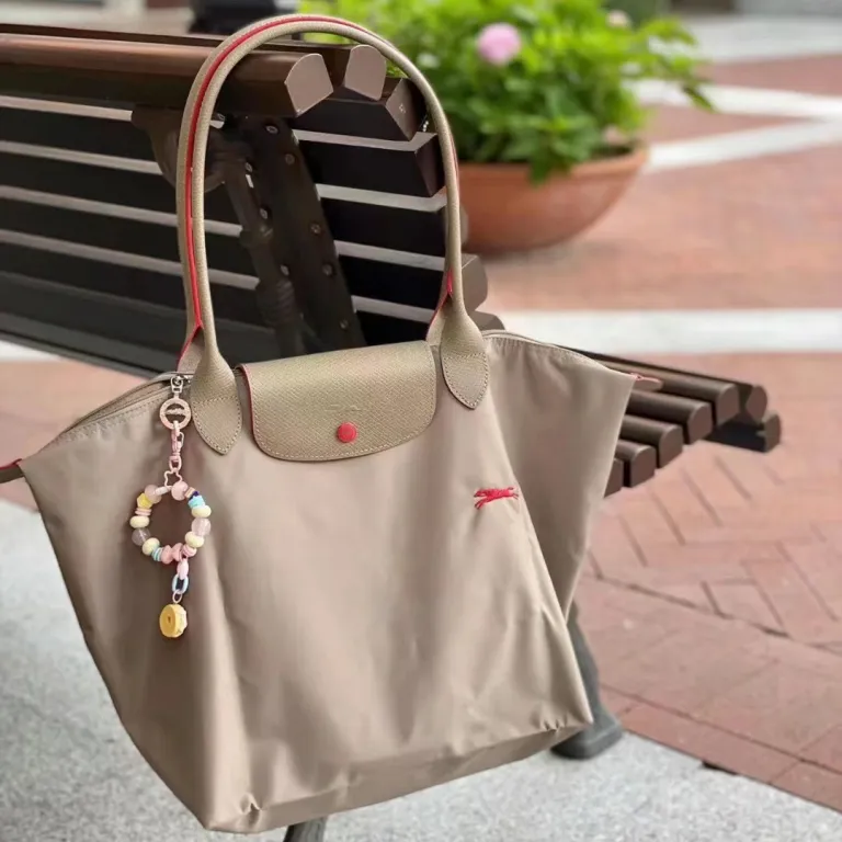 کیف توت Longchamp 70 مدل گلدوزی سالگرد، کیف دوشی، کیف دستی، کیف مامان، مناسب استفاده روزانه با ظرفیت بالا