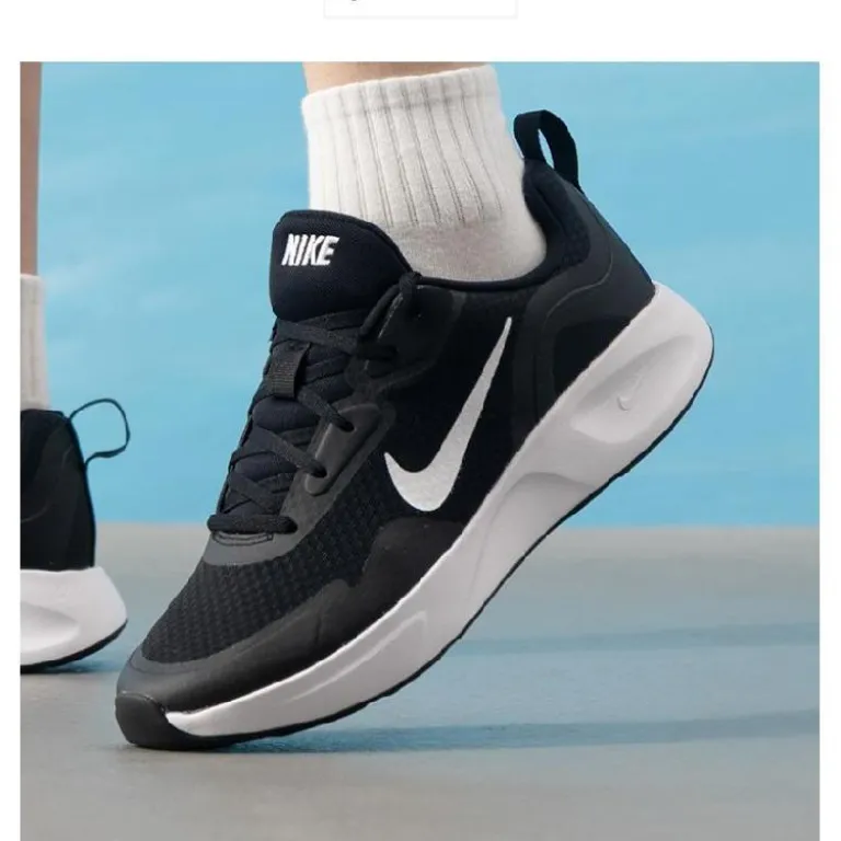 کفش ورزشی مردانه Nike WEARALLDAY با رویه مش، ضربه‌گیر و راحتی؛ سایز کوچک است، پیشنهاد می‌شود نیم سایز بزرگ‌تر سفارش دهید