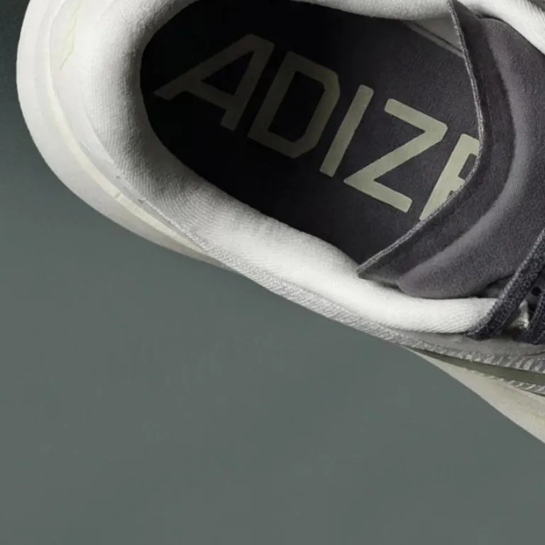 کفش دو ماراتن مسابقهای زنانه آدیداس adizero evo با بالشتک فوق سبک