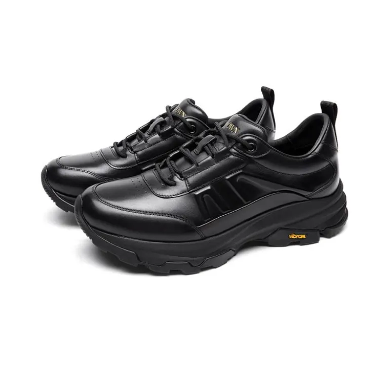 کفش چرم مردانه کلاسیک راحتی فضای باز با زیره Vibram مدل فروشگاهی برند Crown