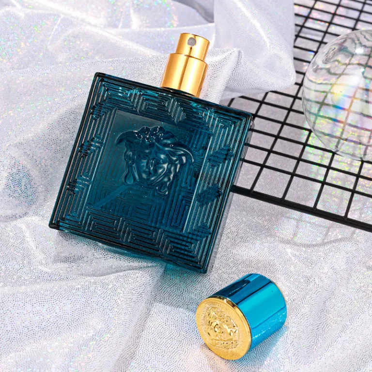 عطر مردانه اروس ماندگار با رایحه ملایم چوبی عمده برای تولیدکننده و دانشجو 50ml