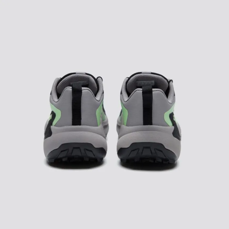کفش دویدن صحرایی سالومون GENESIS GTX با پشتیبانی پایدار و چابکی