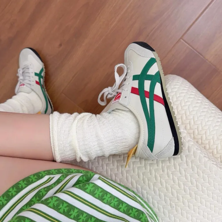 کفش راحتی اسپرت کلاسیک Onitsuka Tiger MEXICO66 مناسب پیادهروی و استفاده روزمره، شیک و همهپسند مدل آگانو