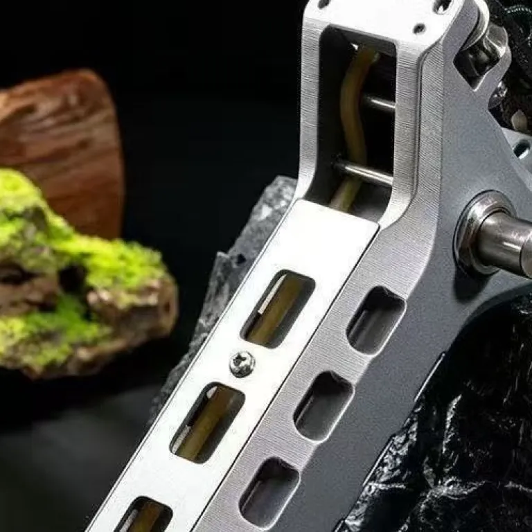 فلاخن تیراندازی خودکار با بارگذاری خودکار، بدنه CNC فوق‌سخت، مناسب بزرگسالان، برای تیراندازی در فضای باز و مسابقات، با دقت بالا