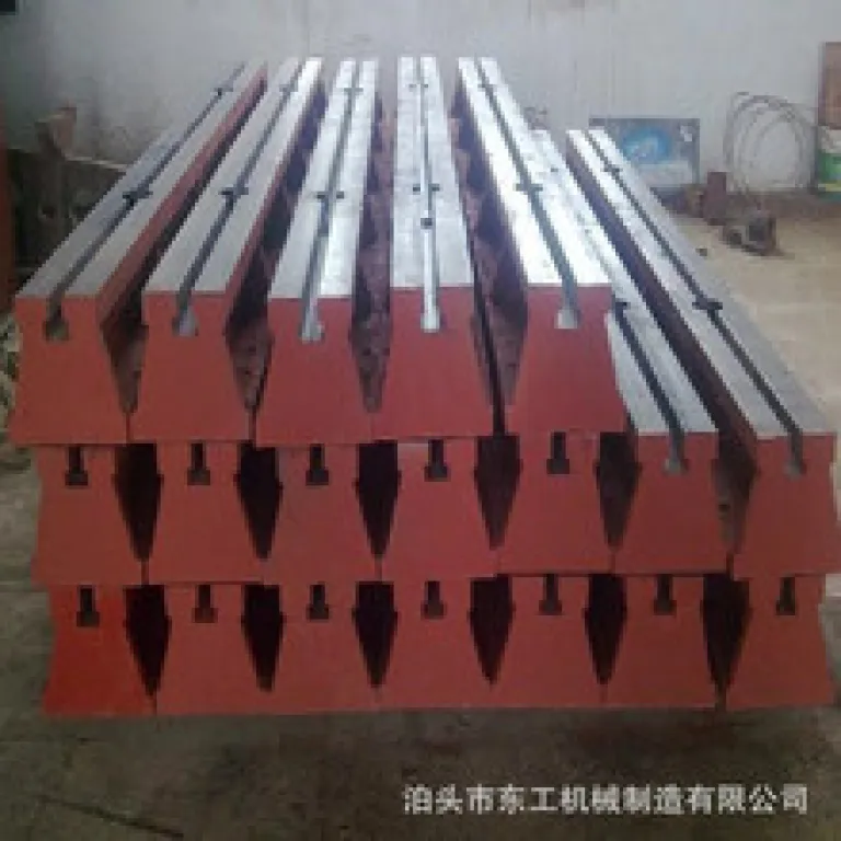 میز کار ماشینابزار چدنی با شیار T، طراحی و تولید پلتفرم کمکی CNC با دقت بالا