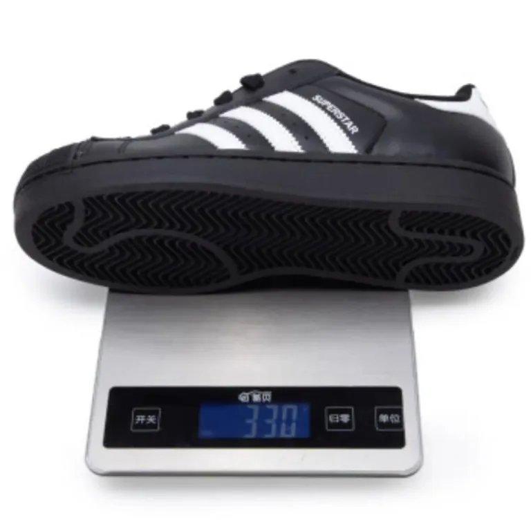 کفش راحتی adidas Originals Superstar 2 با طراحی پنجه صدفی، سبک و خنک، مناسب استفاده روزمره