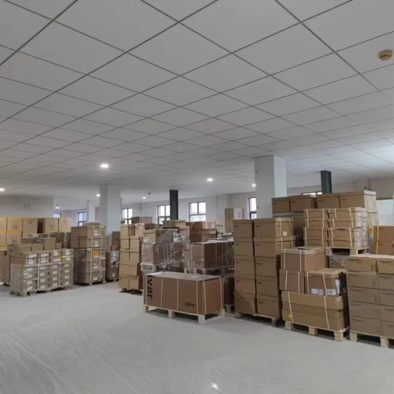NW16H1NW16H2NW20N1NW20H1NW20H2 کلید اتوماتیک قاب شکننده اشنایدر، قیمت توافقی نو