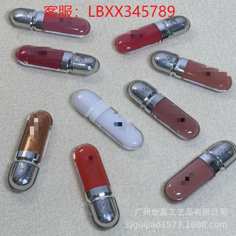 رژ لب مایع آینه‌ای تک‌سر KIO مخصوص صادرات 3D 02 22 12 رژ لب براق شیشه‌ای موجود در رنگ حبوبات 6.5ML