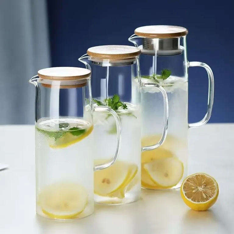پارچ آب خنک پذیرایی خانگی با درب بامبو بدنه صاف شیشه بوروسیلیکات مخصوص چای گل، آبمیوه و نوشیدنی سرد مقاوم به حرارت