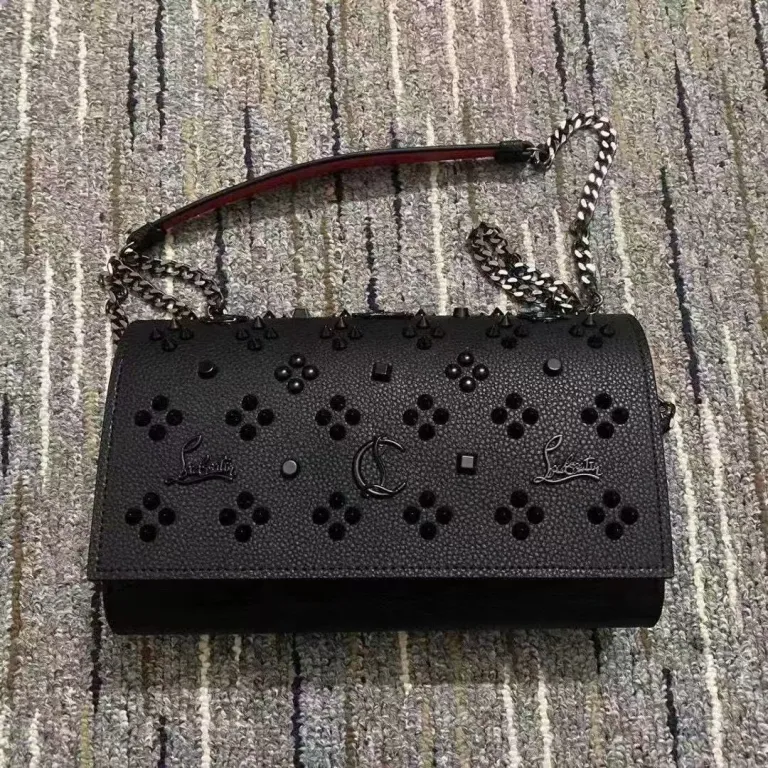 کیف دوشی زنانه طرح Christian Louboutin با پرچ و کف قرمز