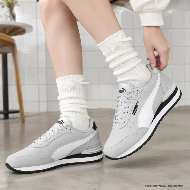 کفش ورزشی زنانه ساق کوتاه PUMA مقاوم در برابر سایش، ساده، شیک و مناسب استفاده روزمره