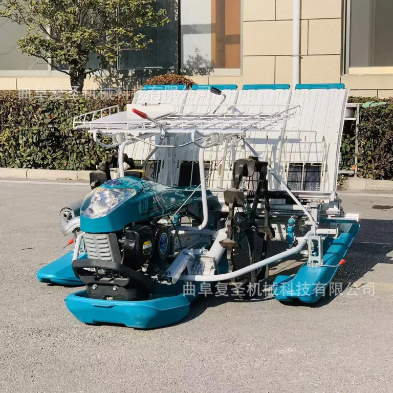 نشاکار برنج دستی با کارکرد آسان، سبک و بادوام در مدل‌های 4 و 6 ردیفه برای شالیزار و زمین گل‌آلود
