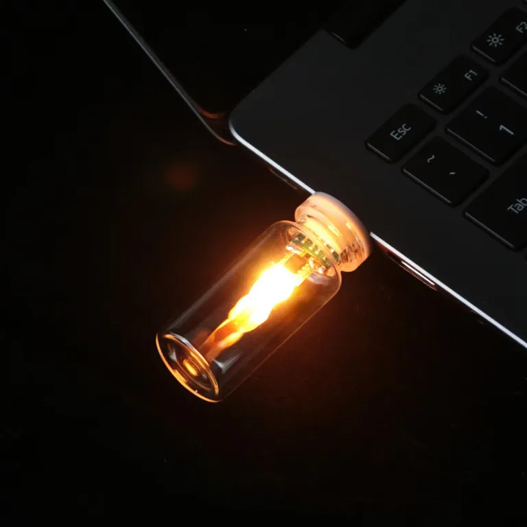 چراغ خواب شیشه‌ای با شعله LED شبیه‌سازی شده، طرح رترو، نور گرم، قابل سفارشی‌سازی
