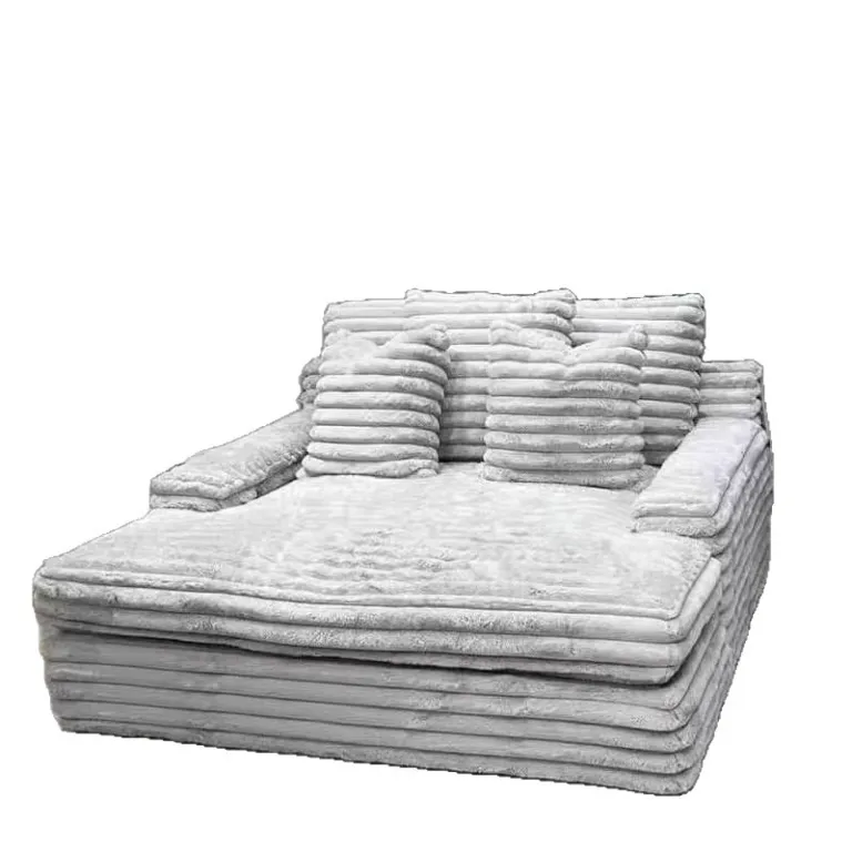 مبل راحتی مینیمال ایتالیایی با پارچه مخمل ابری راهراه، قابل تبدیل به تخت، مناسب ویلا و فضاهای بزرگ، با قابلیت فشردهسازی وکیوم