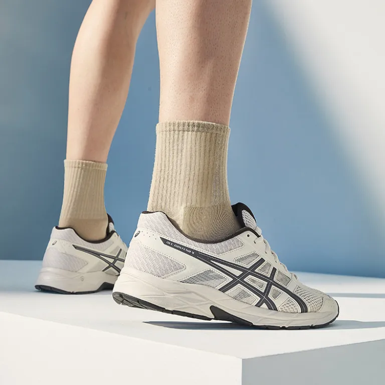 کفش دویدن مردانه ASICS سبک، تنفس‌پذیر و ضربه‌گیر GEL-CONTEND 4