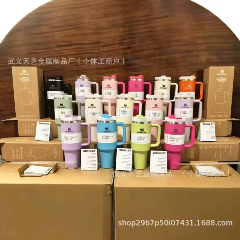 ماگ خودرو استنلی 40oz استیل ضدزنگ عایق حرارتی با ظرفیت بالا، قابل حمل، مناسب خودرو
